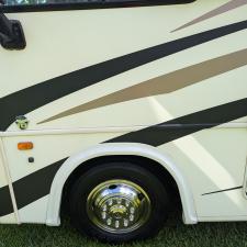 Wash-and-Wax-Detail-on-this-32ft-RV-in-Fort-Lauderdale 6